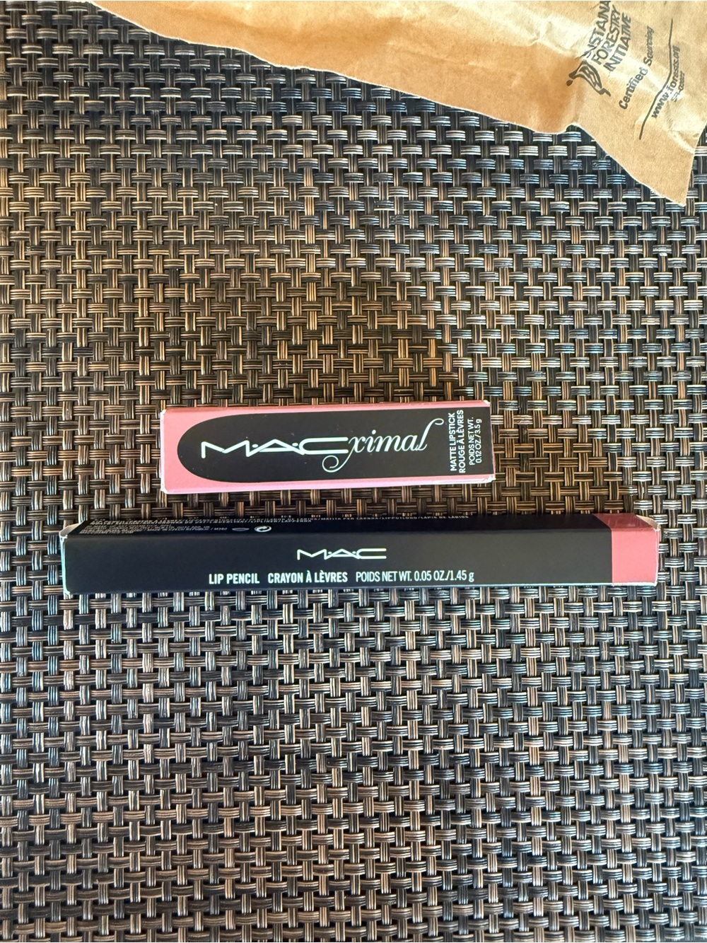 MAC Cosmetics lipstick and liner bundle